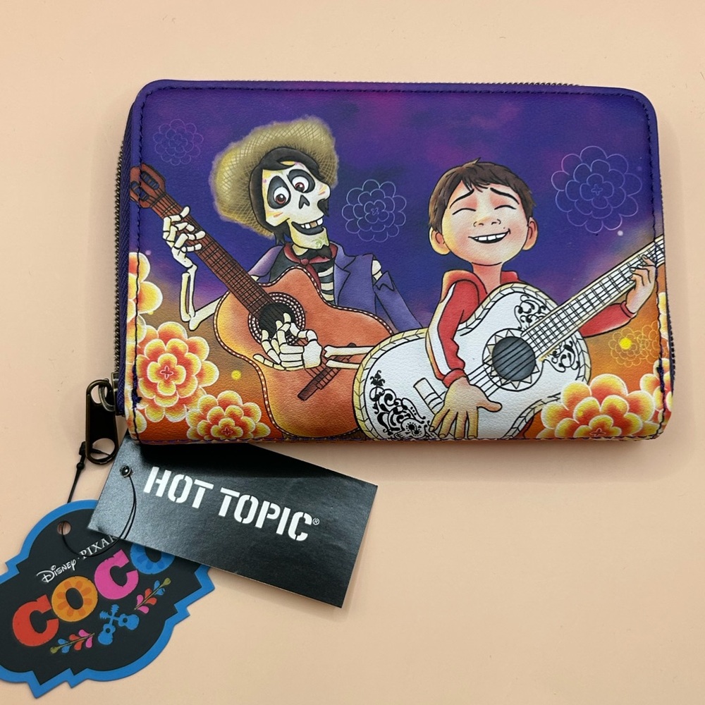 Hot Topic Purple and Orange Coco Wallet